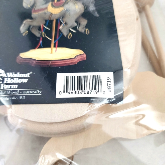 VTG (2) Walnut Hollow Farm Basswood Unfinish Carousel Horse Kits DIY Craft Tole - Picture 5 of 8